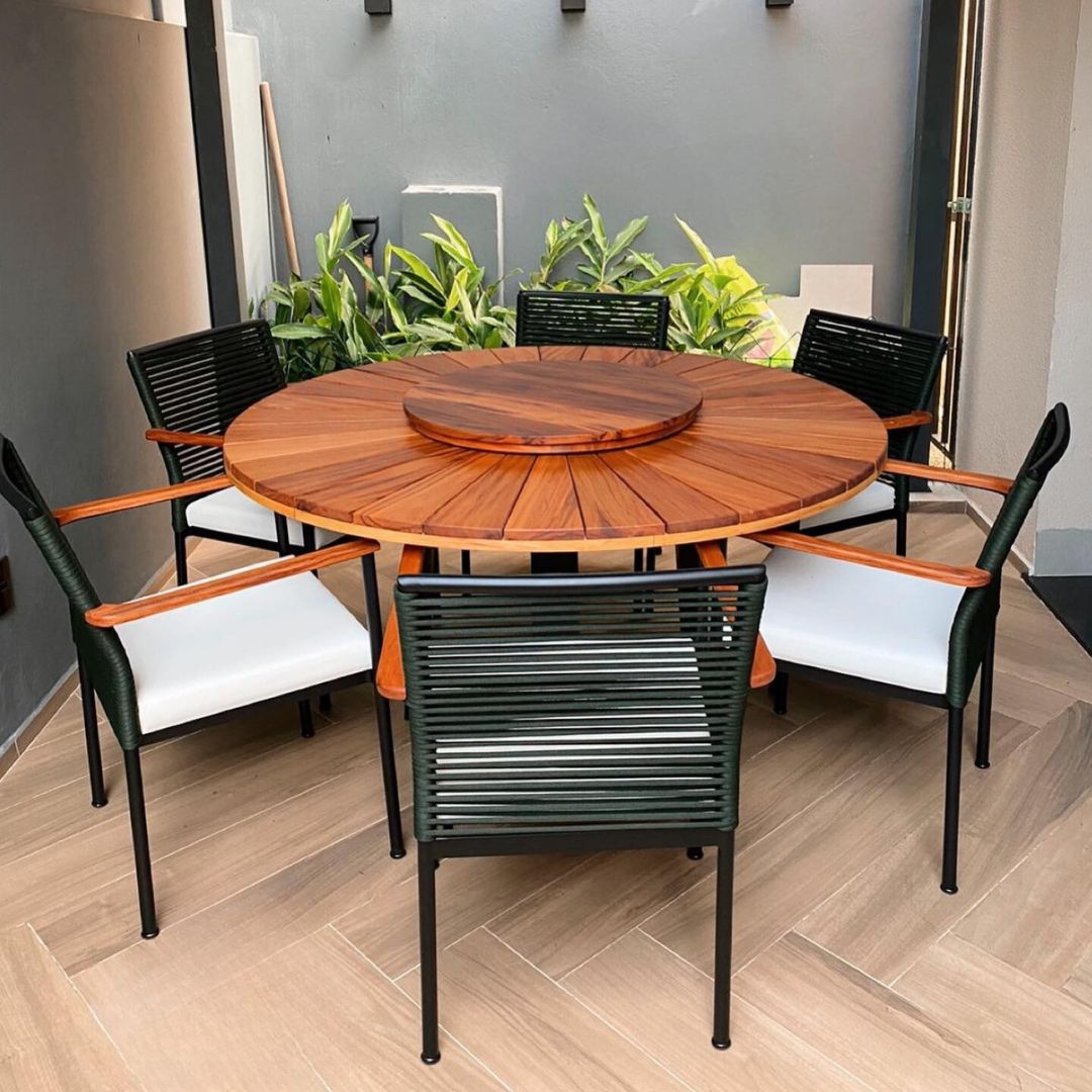 Conjunto Mesa e Cadeiras para área externa IDE09, confira já!